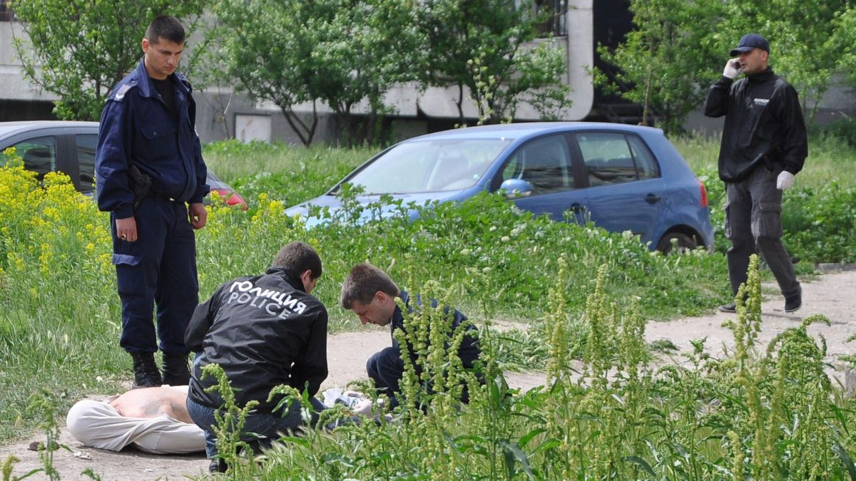 Спипаха съдебен лекар и адвокат с подкуп