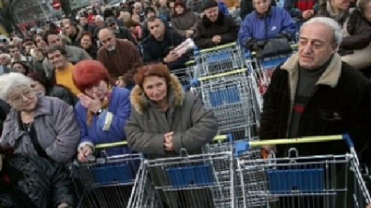 Екшън с продължение: Бой за безплатни кебапчета в Бургас