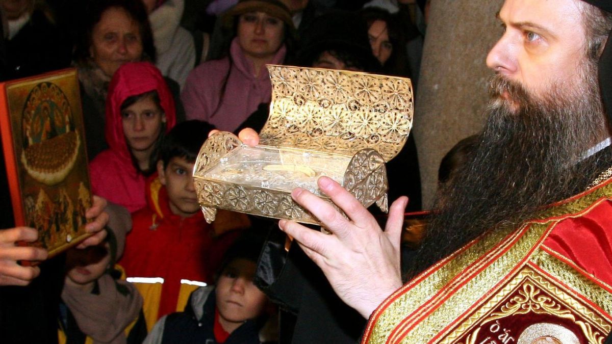 Митрополит Николай: В Батак музей няма да има и кръстовете няма да се свалят!