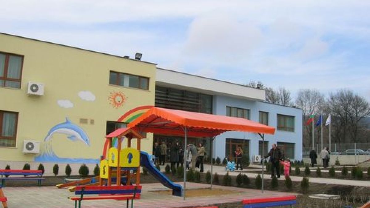 Над 1500 са неприетите в яслите и детските градини във Варна