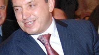 Трактора зад атаката на Яне срещу ДАНС