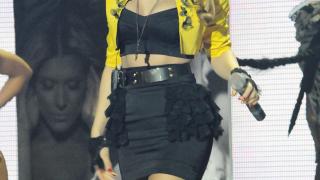 Анелия събра очите на гърците