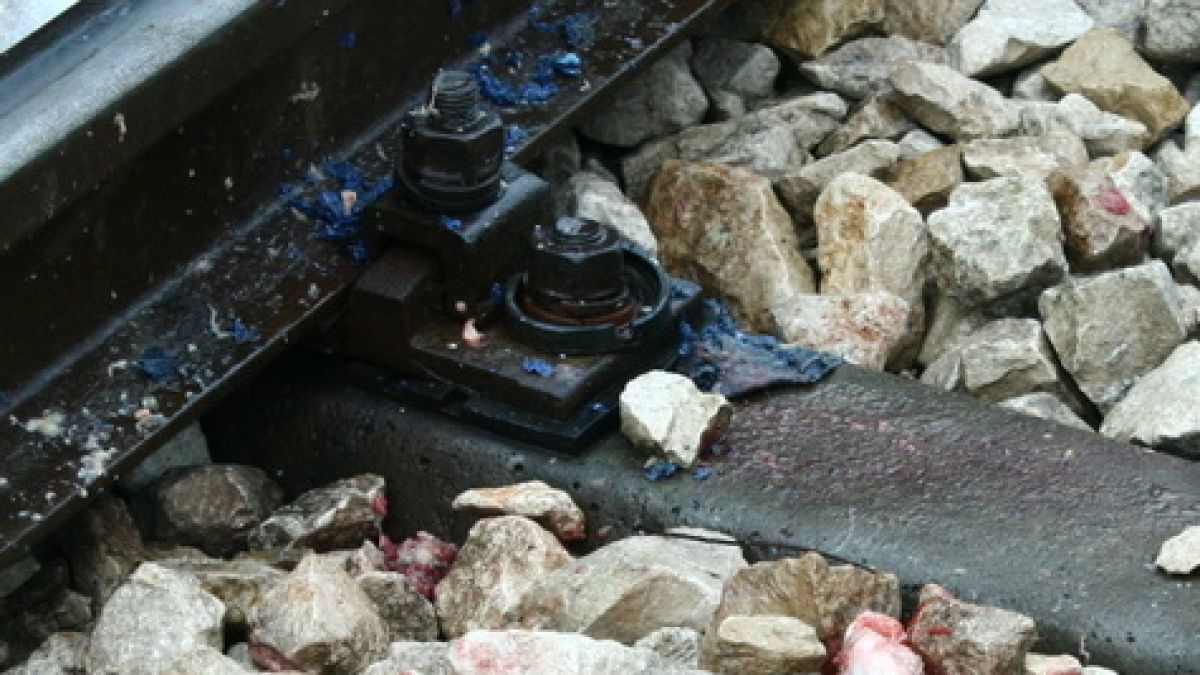Влак помля жена до градския стадион в Шумен 