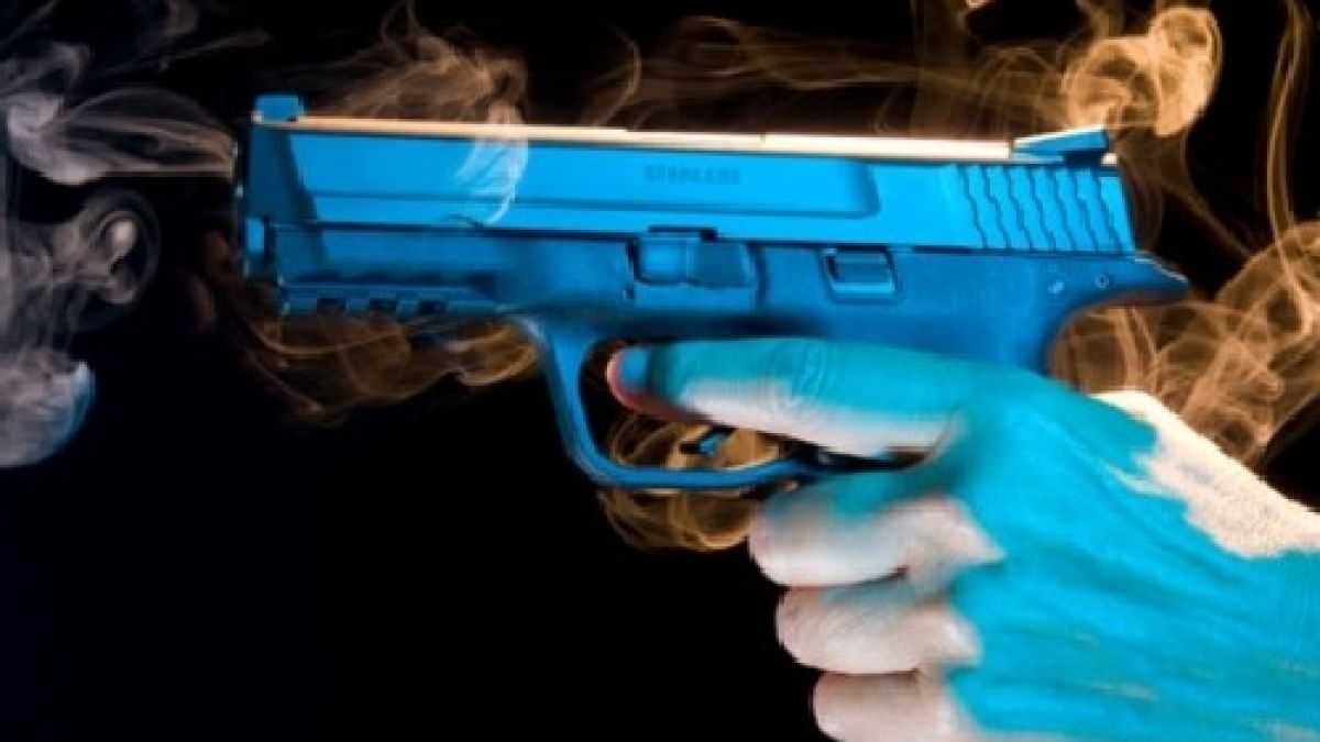 Вбесена столичанка гръмна баща на 2 деца, вдигали шум