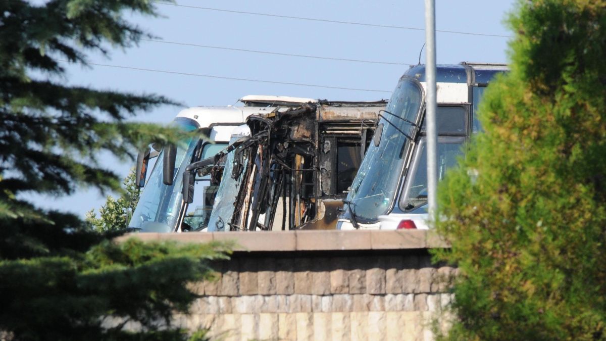 Свидетел: От автобуса пълзяха хора без крака и ръце
