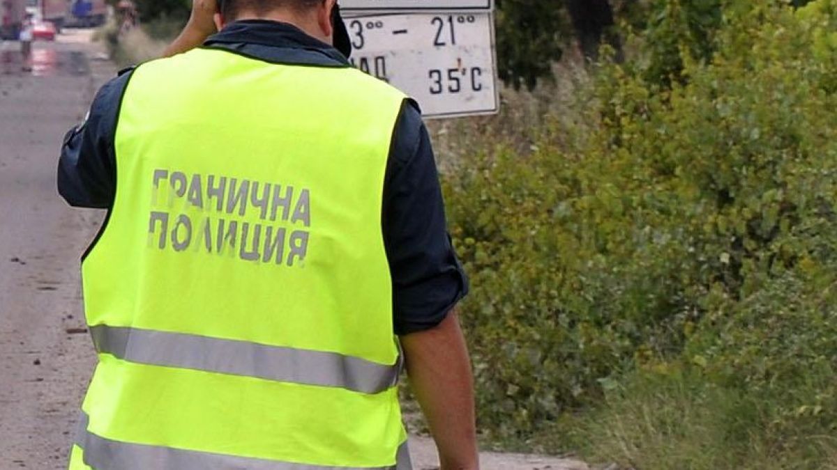 Спипаха мъж от Иран в италианска кола 