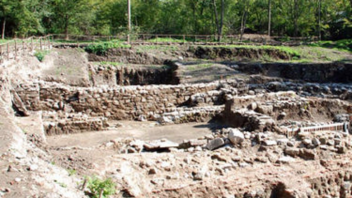 Още 910 000 лв. за разкопки из страната