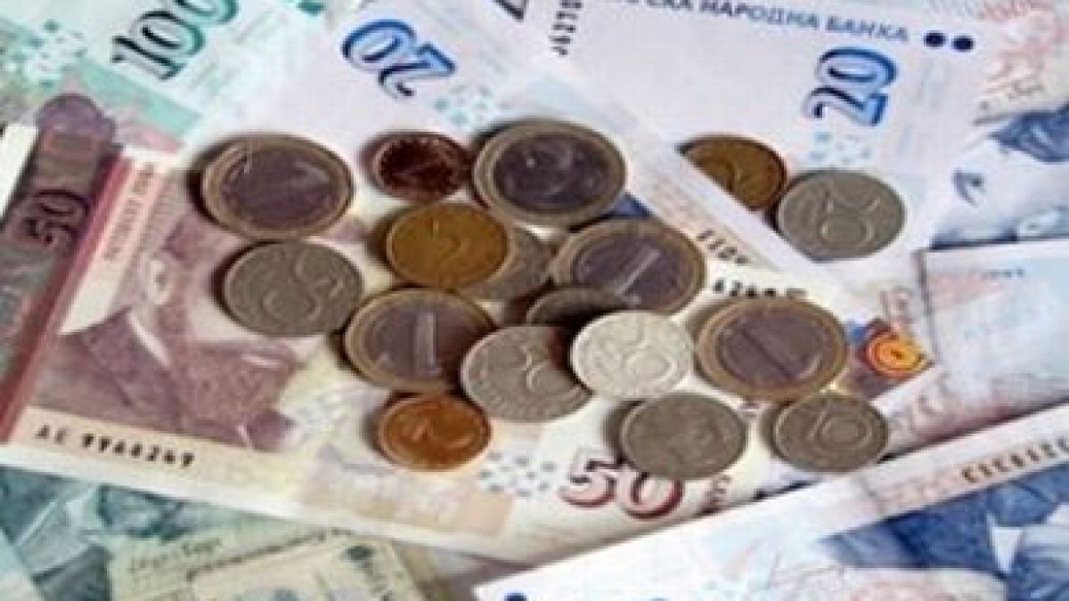 Български заплати спасяват гърците 