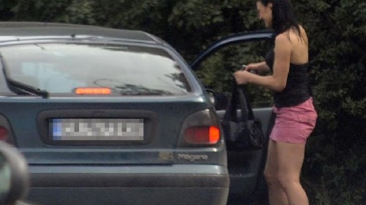 Родните проститутки плъзнаха по остров Тасос