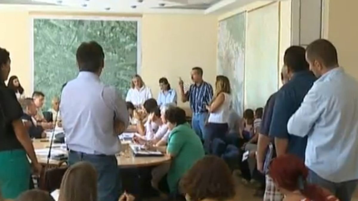 Звезди вдигнаха скандал в Столична община