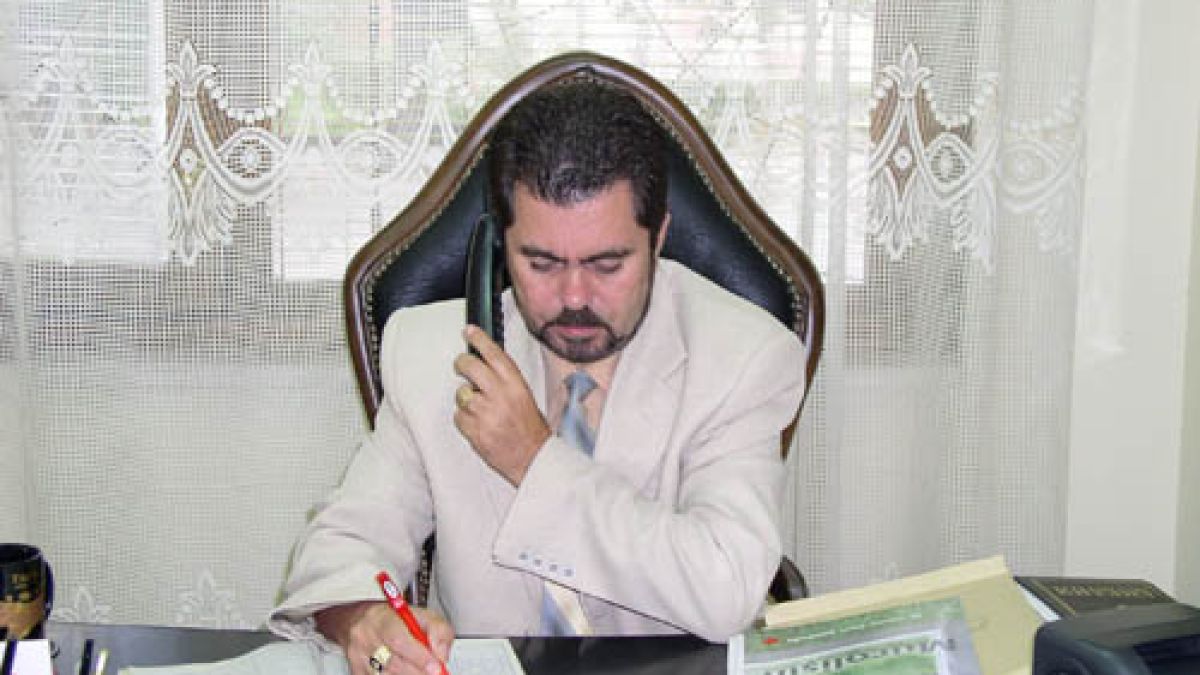 Лечителите бесни, не искат лекари да ги надзирават