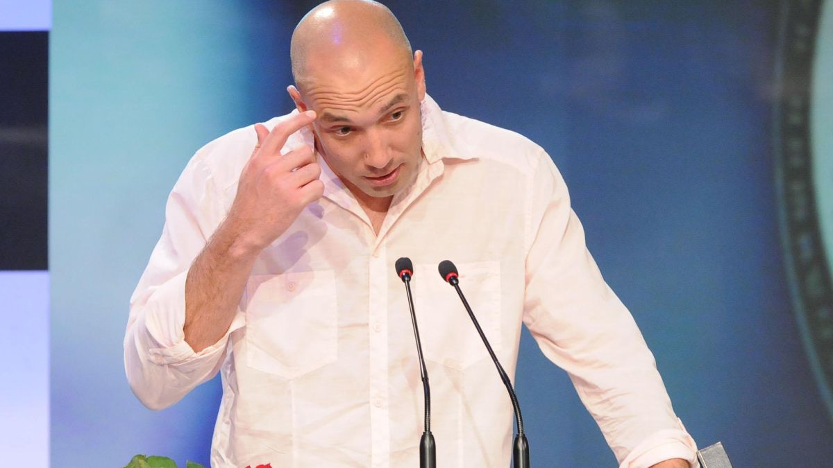 Захари Бахаров става телевизионен водещ