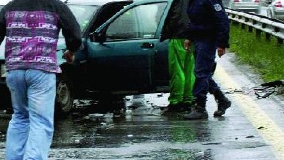 Баща и син от Разград набиха съгражданин след катастрофа 