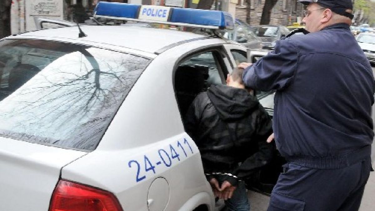 Закопчаха изнудвачи в Кърджали 
