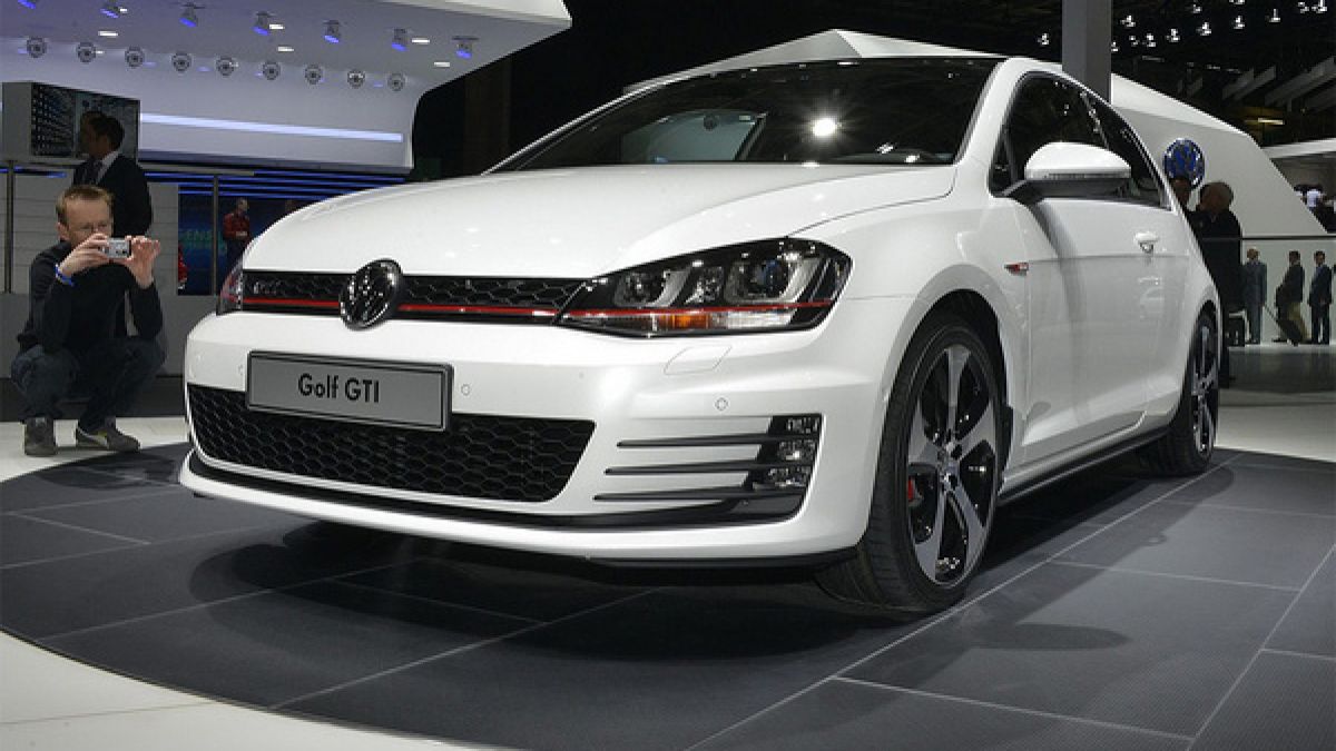 Дизелгейт, мизелгейт? Шефът на Volkswagen си гушна милионите 
