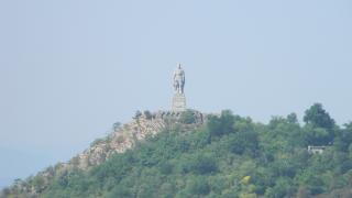 Русия с извънреден ход заради "Альоша" в Пловдив