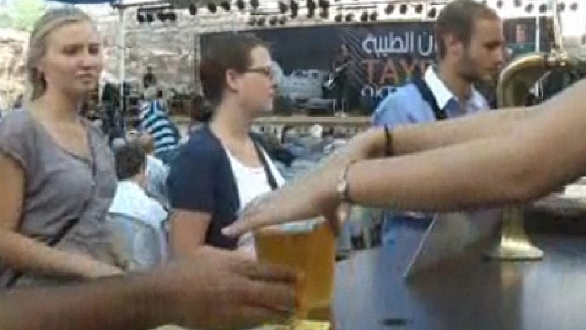 Палестинци празнуват “Октоберфест”