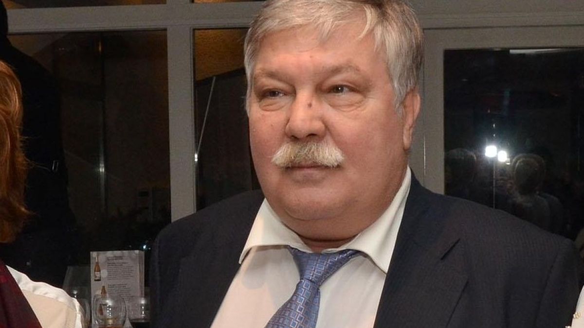 Ген. Стоян Тонев: По-добре пиян лекар, отколкото никакъв