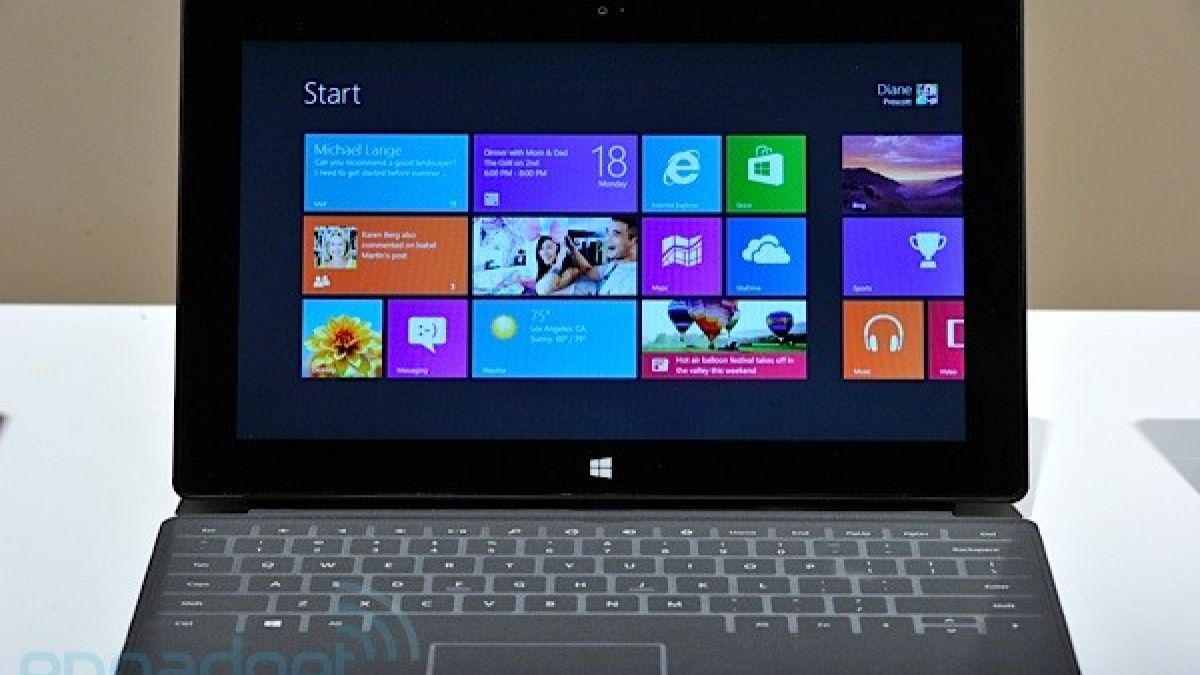 "Майкрософт" по погрешка отложи продажбите на Surface