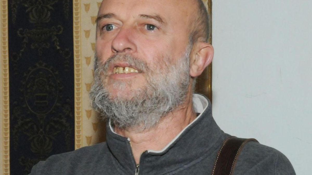 Едвин Сугарев: СДС си прави сепуко!