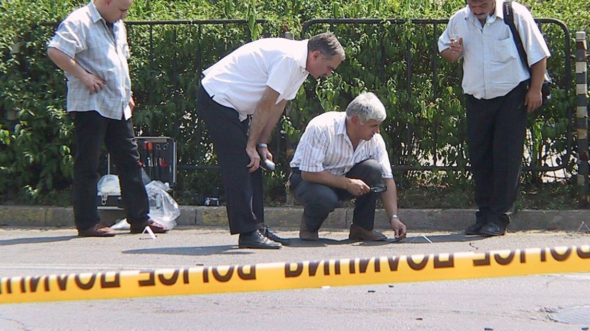 Тийнейджъри убиха старица с постелка и дървен прът 
