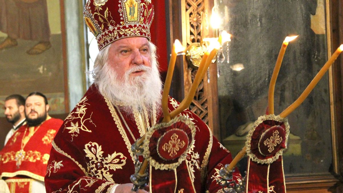 Видинският митрополит върна 300 гости 