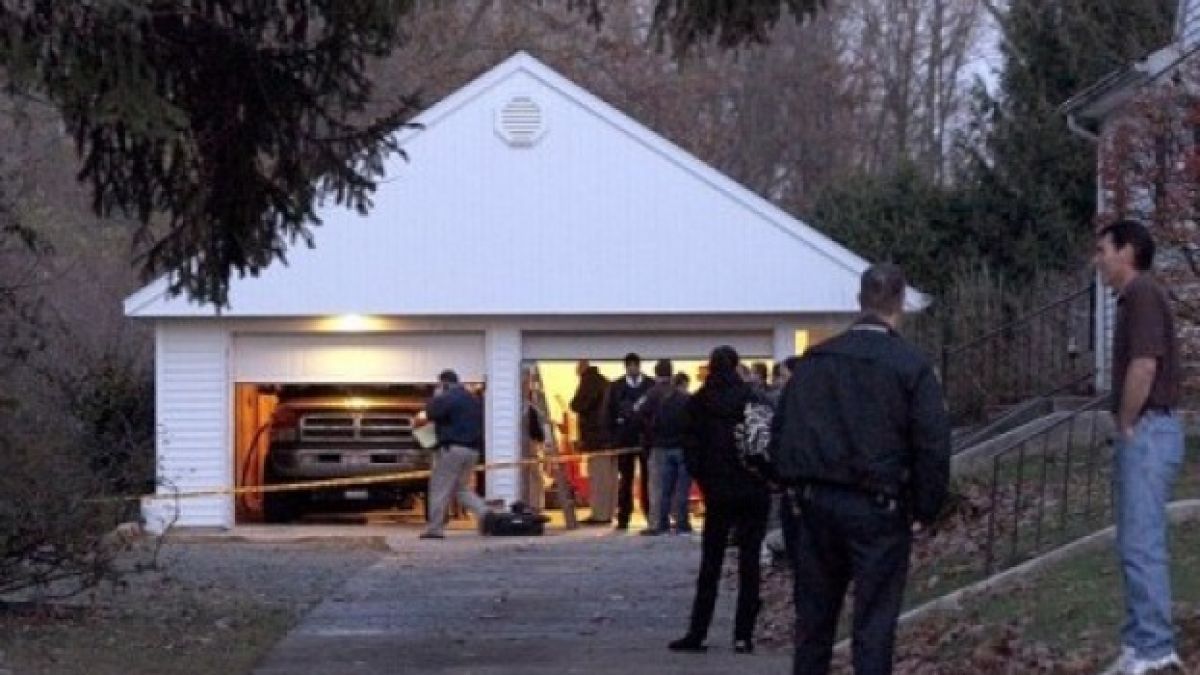 Млада баба се задуши със сина си и 3 внучета в свада за попечителство
