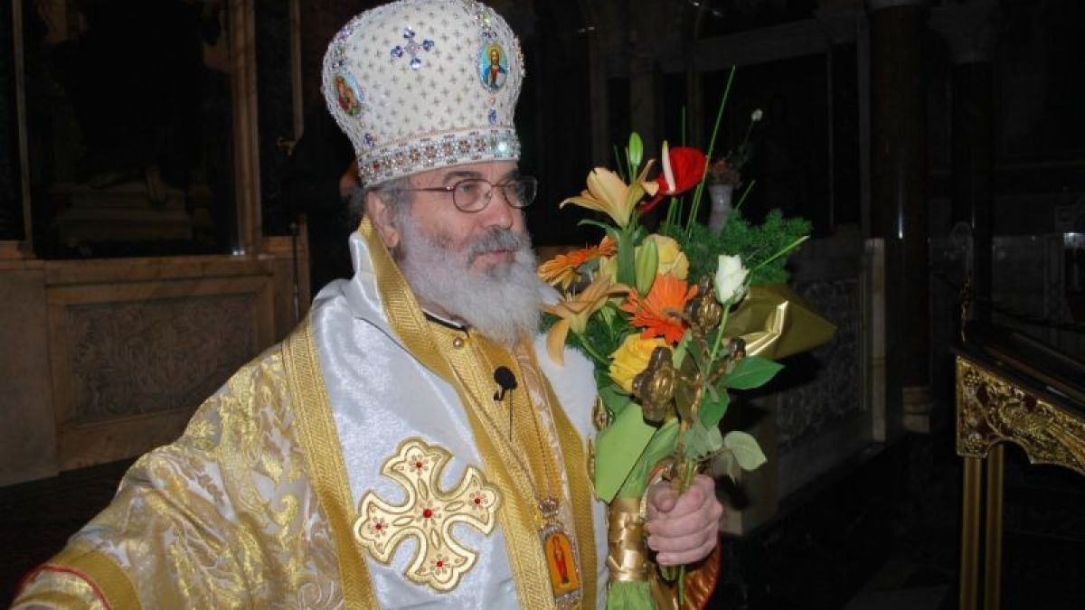 Американският митрополит бетонира Кирил