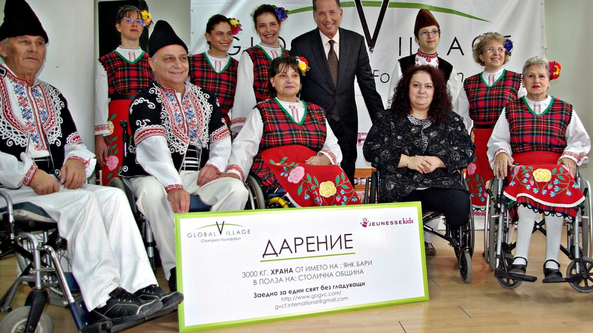 Благотворителна фондация води Селин Дион в България