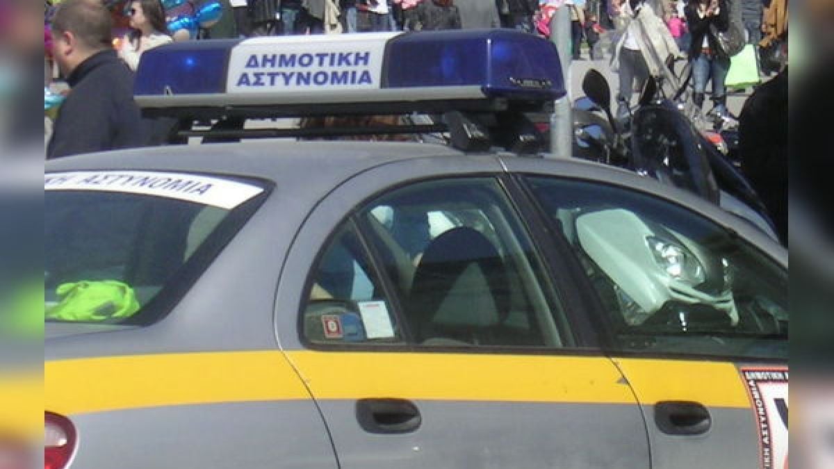 Банда с "Калашници" нападна и ограби рафинерия в Атина