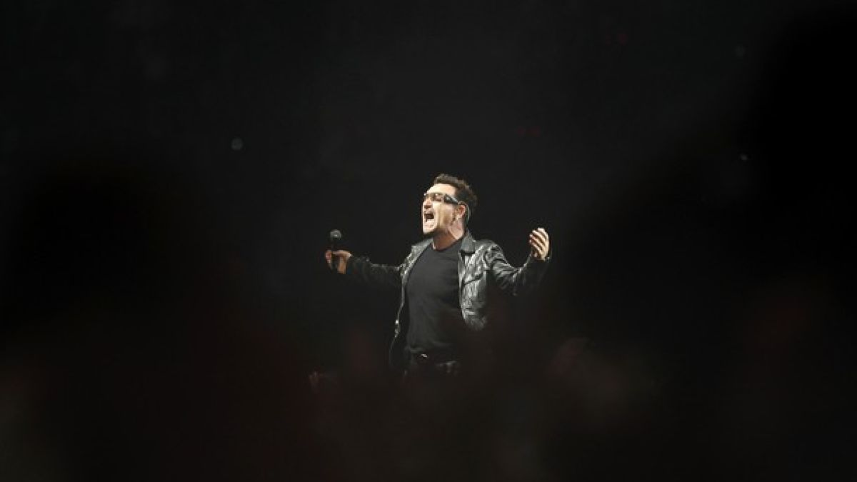U2 разтърсиха Истанбул
