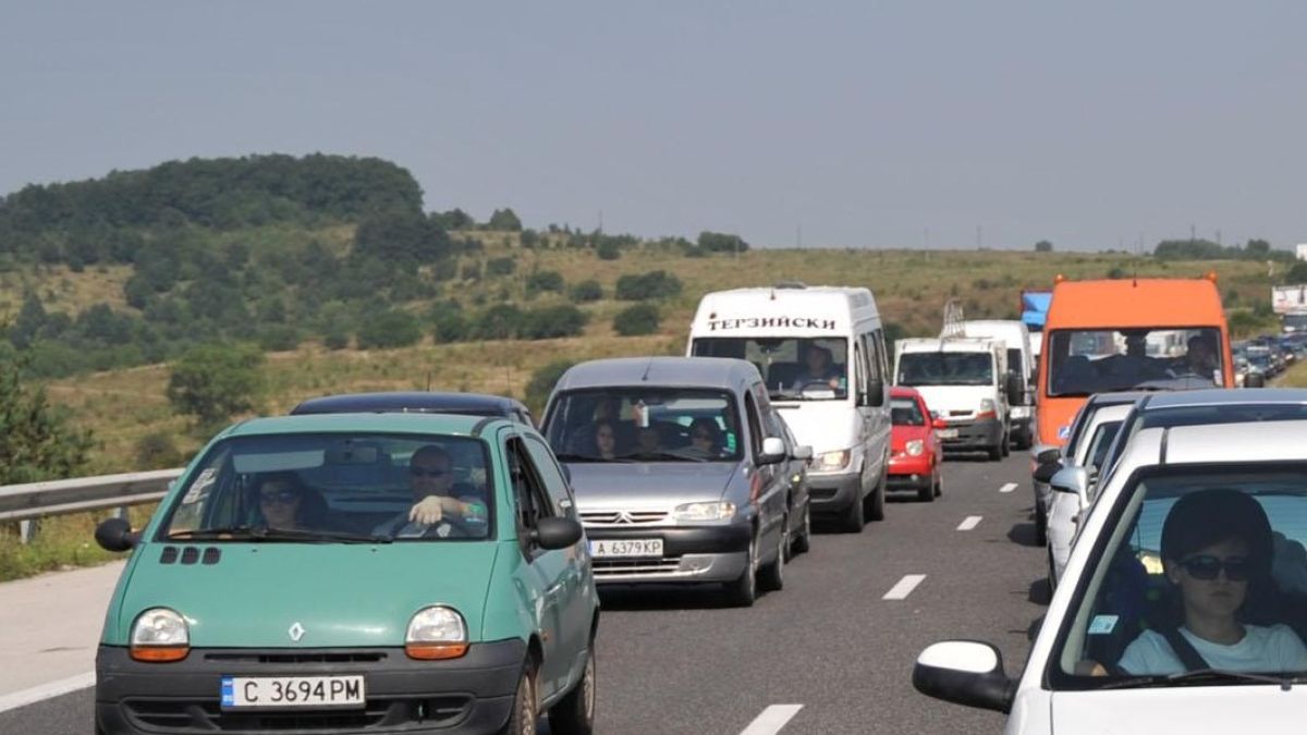 Жадни баби легнаха на магистрала 