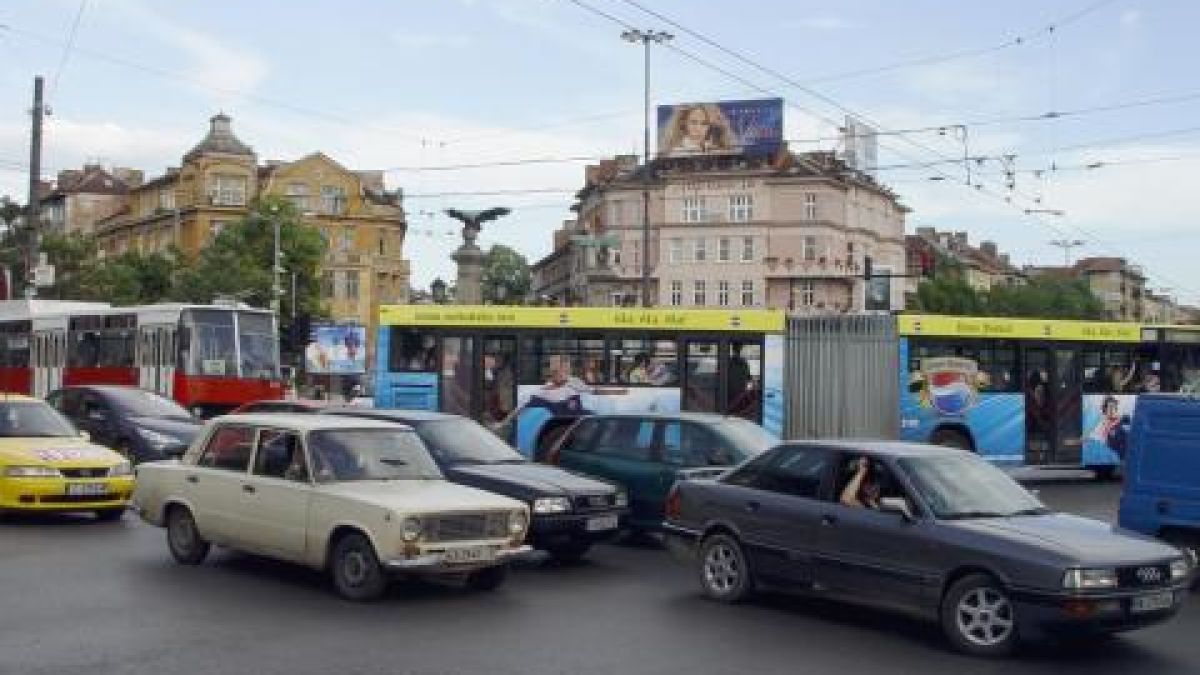 Поне 50 000 гурбетчии задръстват столицата
