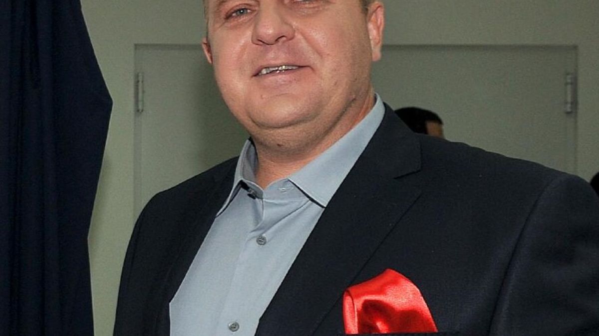 Плашат със смърт Красимир Каракачанов