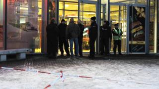 Бомбени заплахи затвориха съдилища и институции в десетки градове