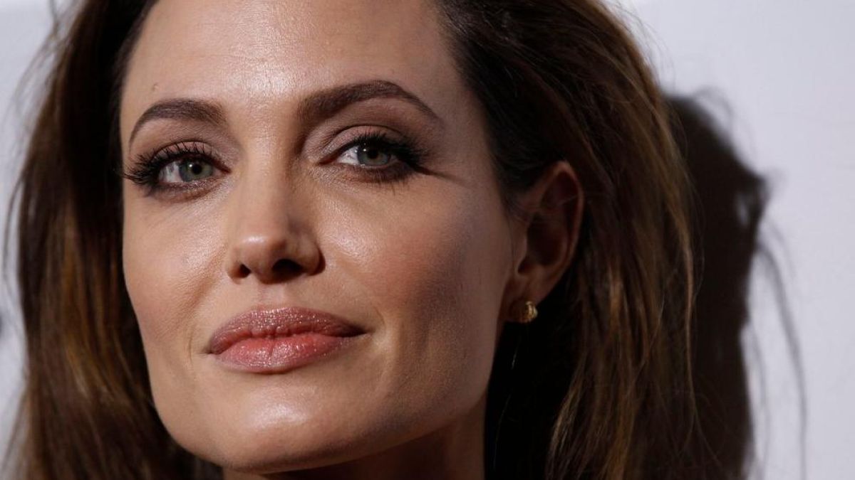 Анджелина Джоли  става режисьор