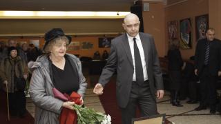 Учредяват награда "Калоянчев"