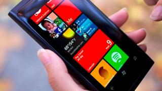 Nokia доставя 600 000 от Lumia 920 месечно