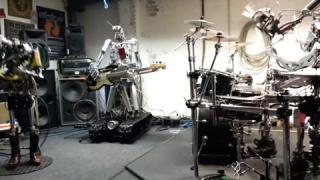 Роботи се правят на Motorhead (ВИДЕО)