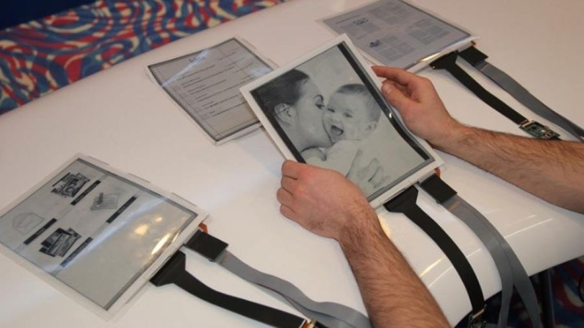 Plastic Logic представи гъвкавия таблет PaperTab