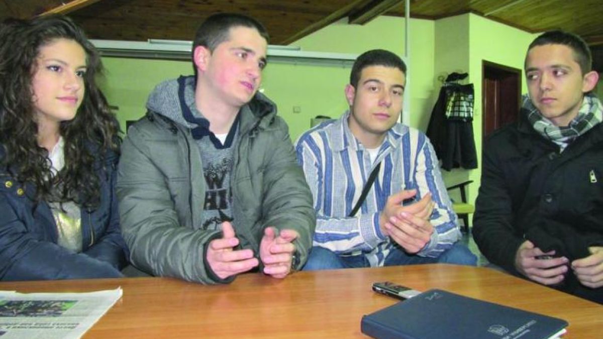 Русенски тийнейджъри взривиха нета със сериала си “Олио”