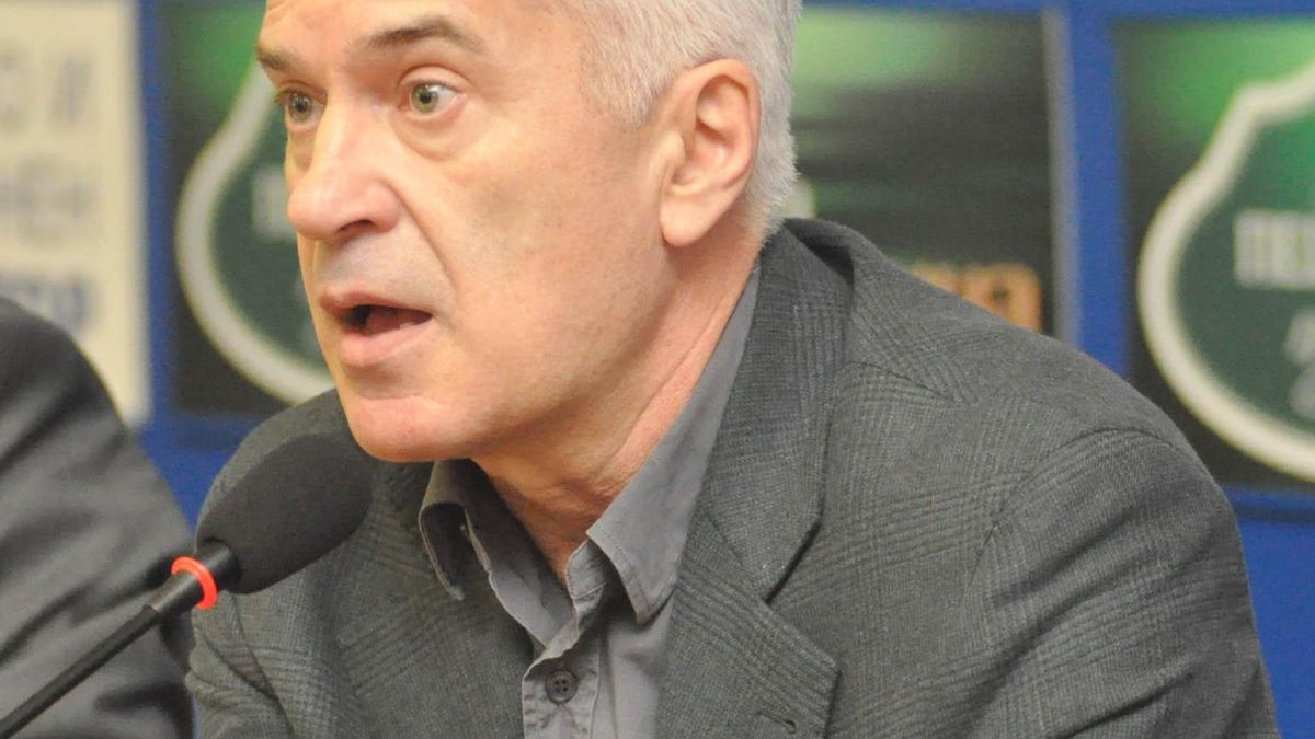 Волен скочи на Дейвид Камерън