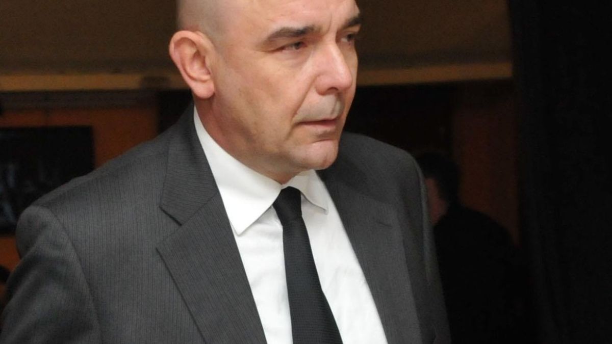Милото взимал 800 лева заплата в Сатирата 