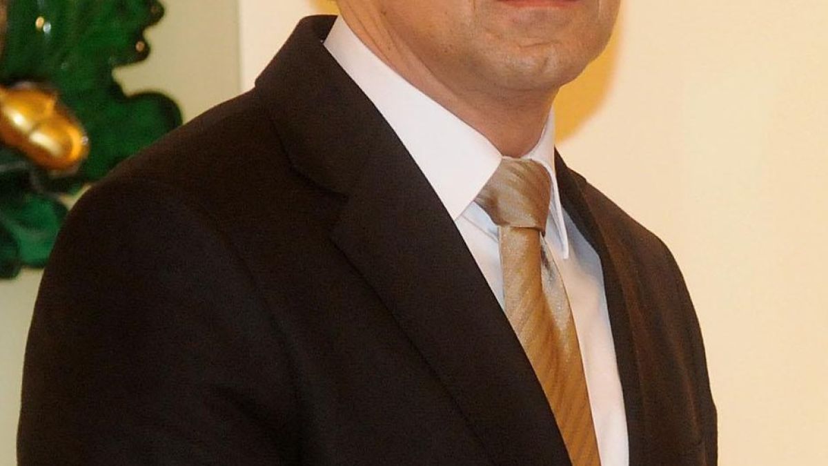 Плевнелиев иска дебат за енергетиката 