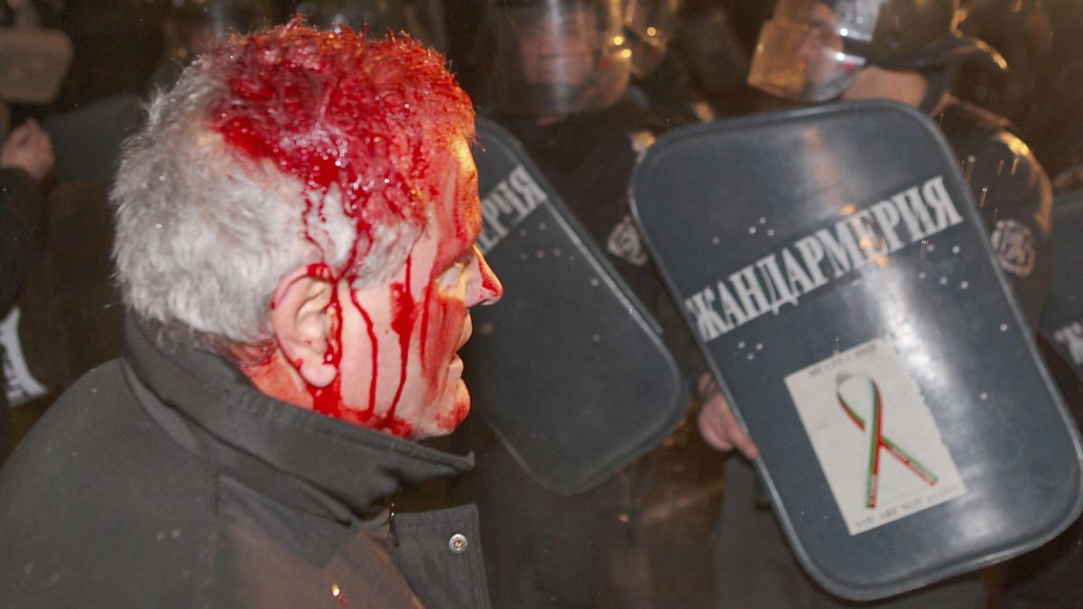7 линейки са извозили пострадалите при сблъсъка в София