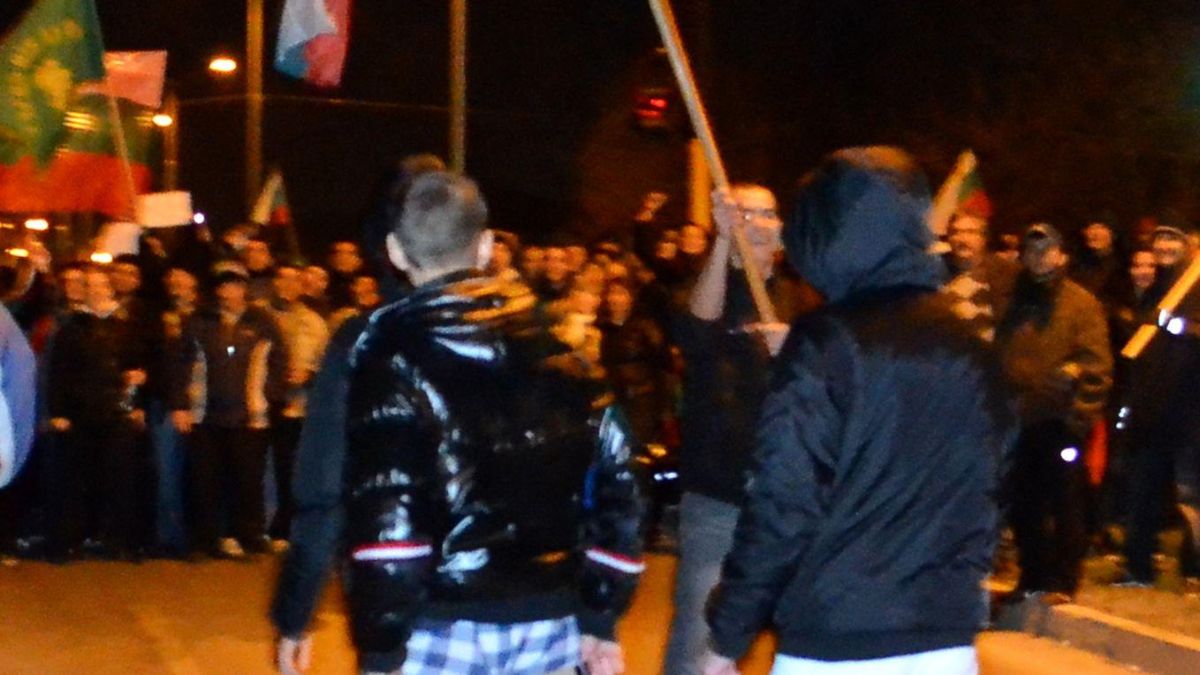 Варненци протестират по бельо