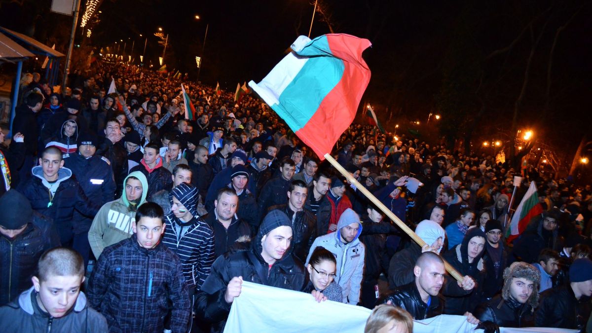 Варненци: Политиците няма да яхнат протестите