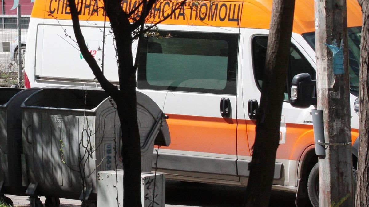 Пенсионер помля с колата си старица 