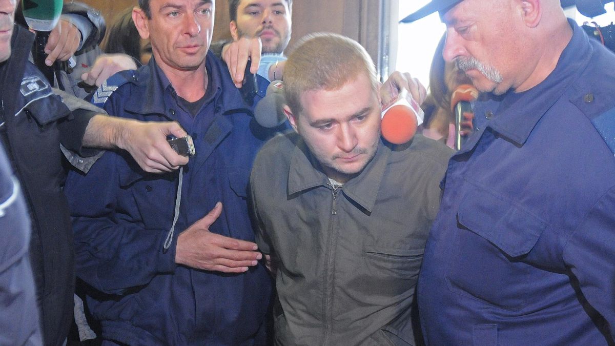 Клането пред “Соло” е било заради момиче?