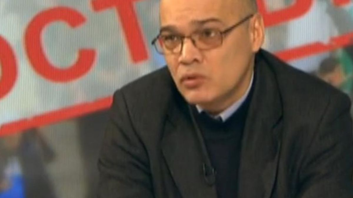 Безлов: Протестите са хем разумни, хем левичарски